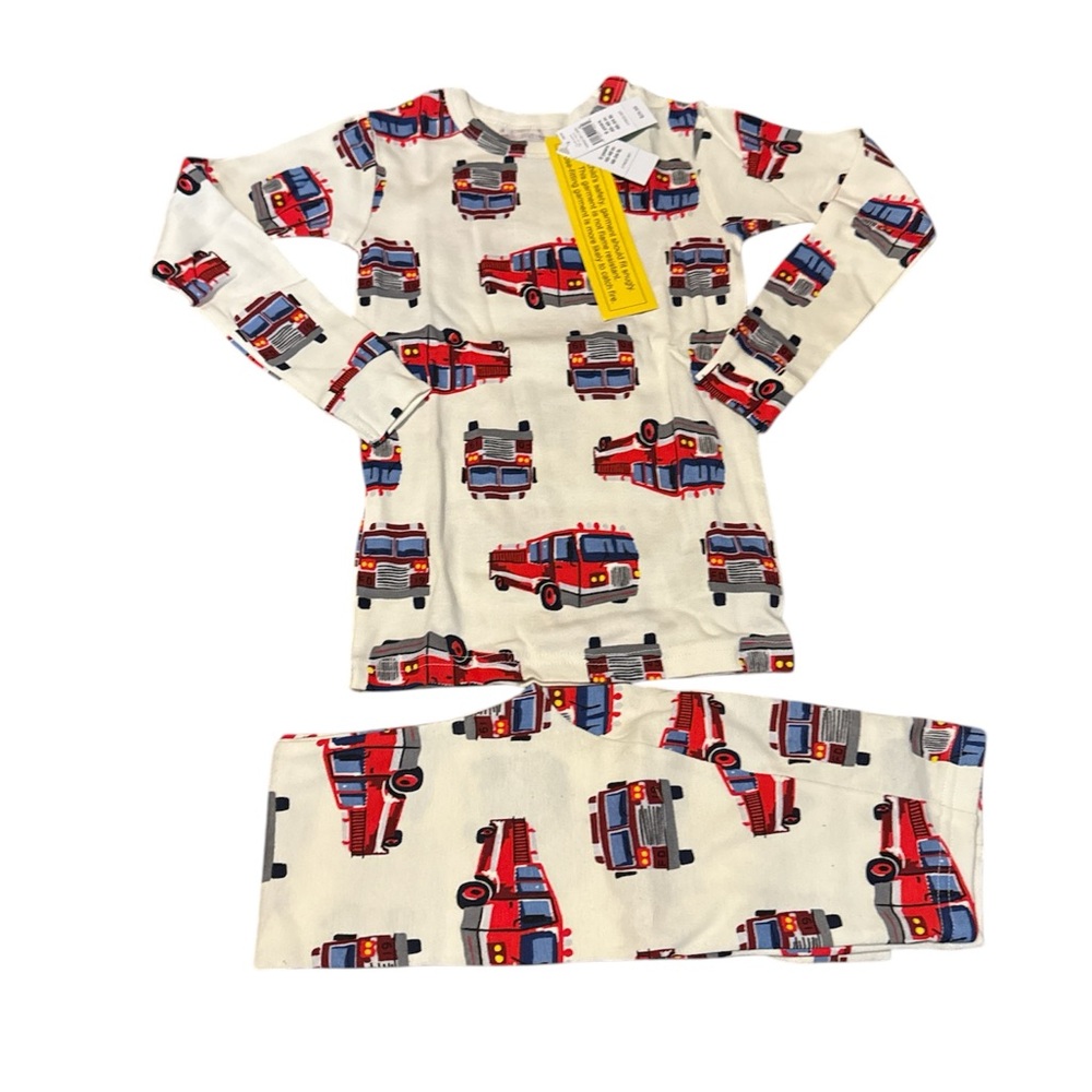 NWT Organic Gap firetruck pajamas